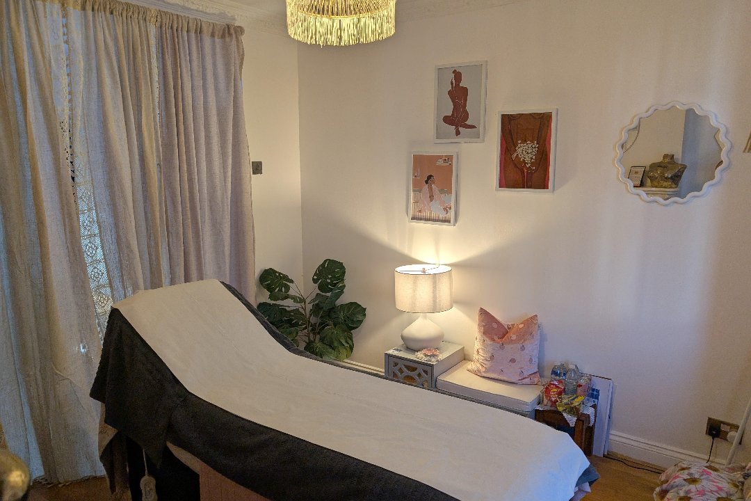 PeachBeauty, Tottenham, London