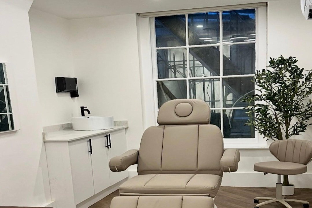 Iconic Brows - Marylebone, Cavendish Square, London