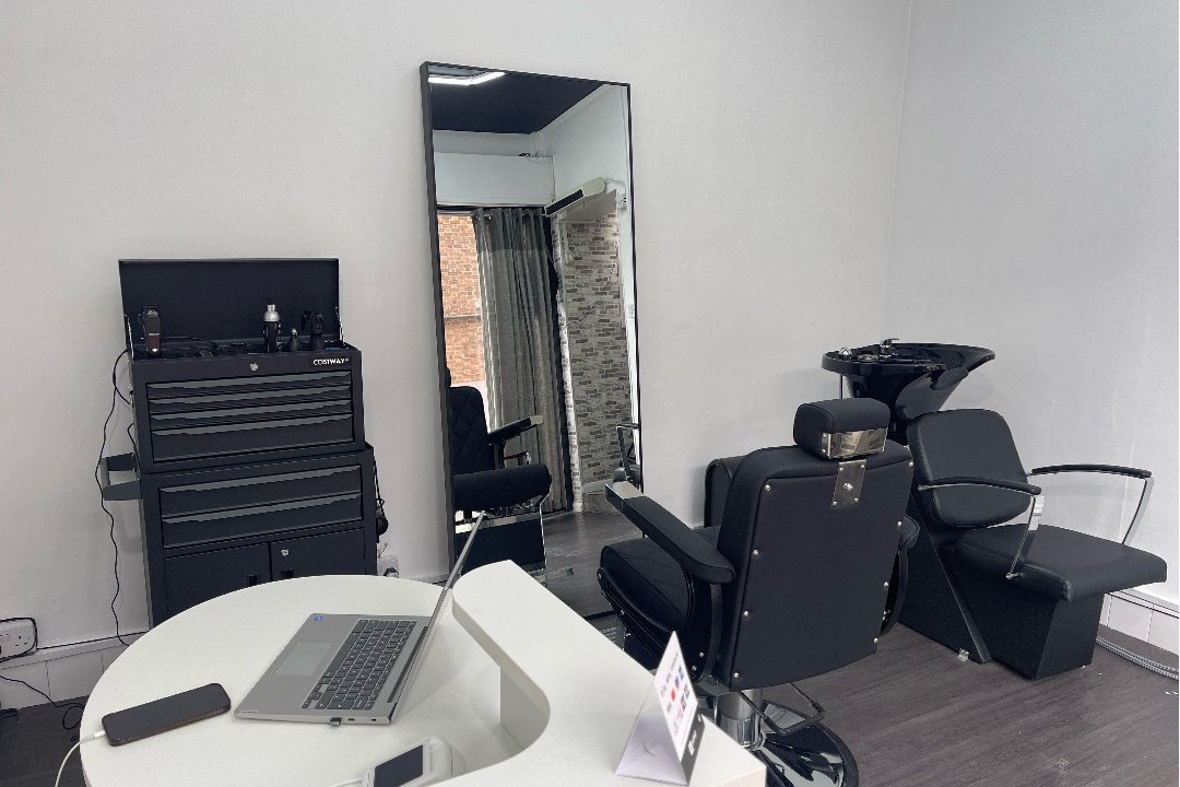 Alexandre Cuts, Walworth road, London