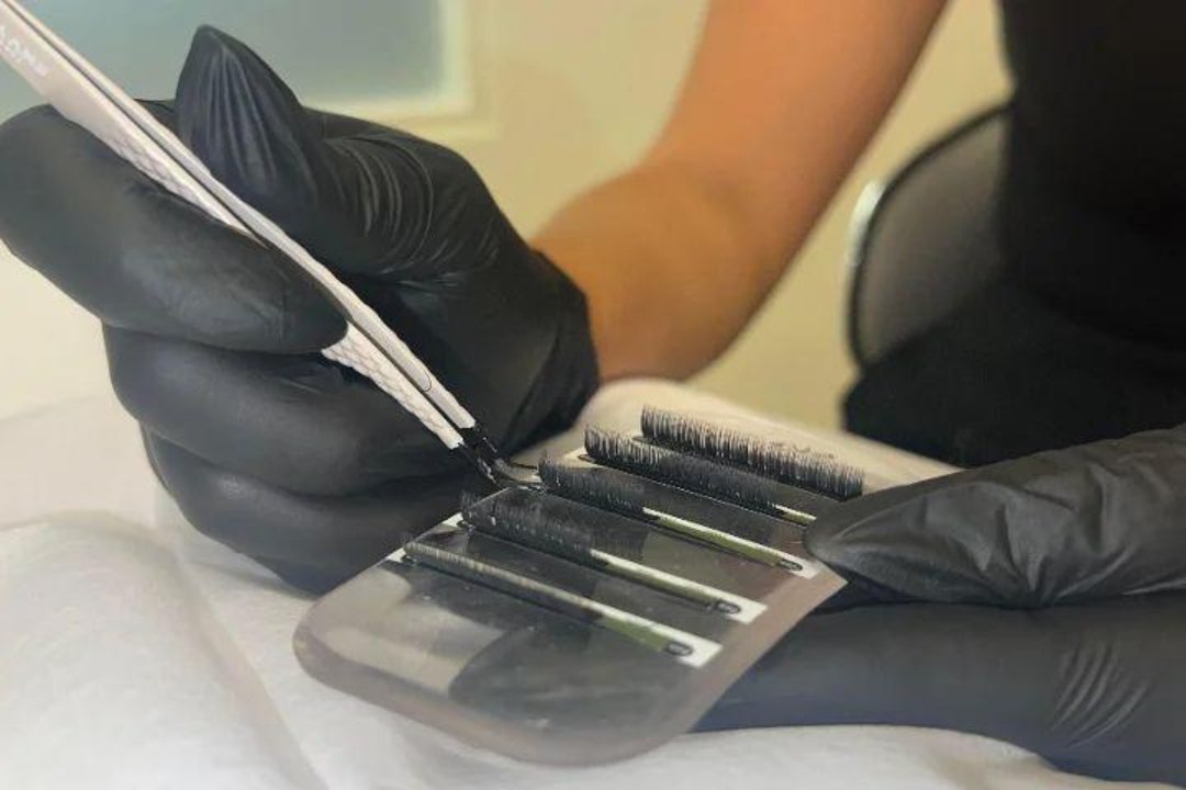 Omayah lashes, Noord-Holland