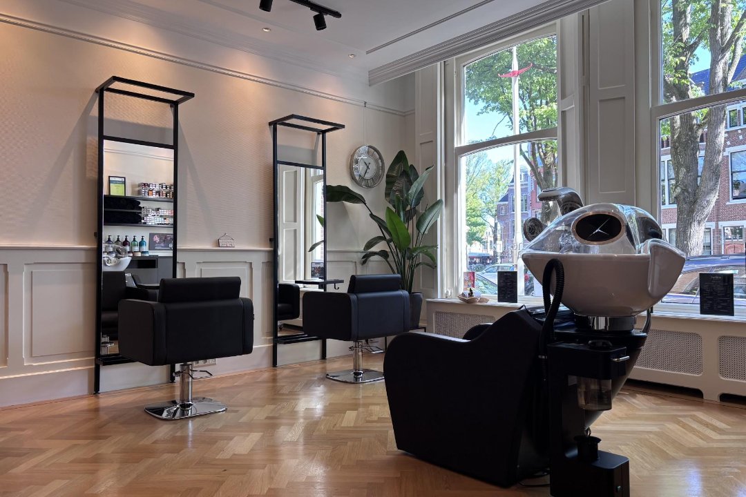 Herlina Hair & Beauty, Geuzen- en Statenkwartier, The Hague