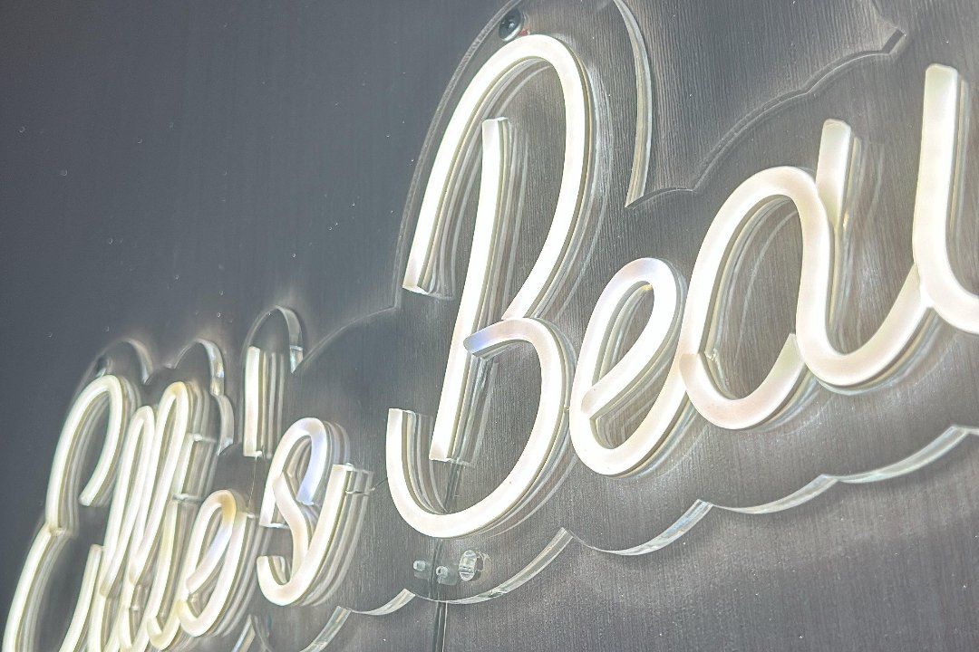 Ellie's Beauty, Rush Green, London