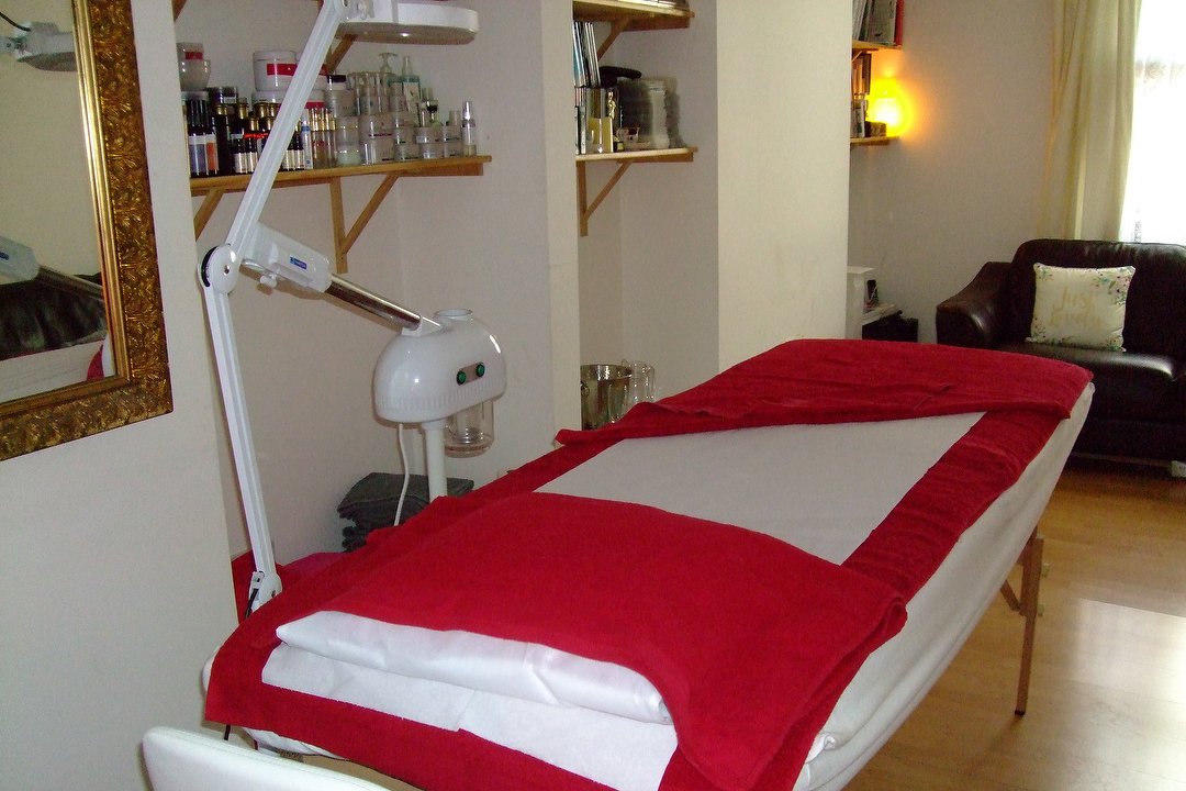 Beautéous Bliss, Walworth, London