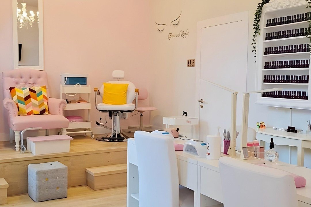 Marbella Nails, San Juan/Donibane, Pamplona