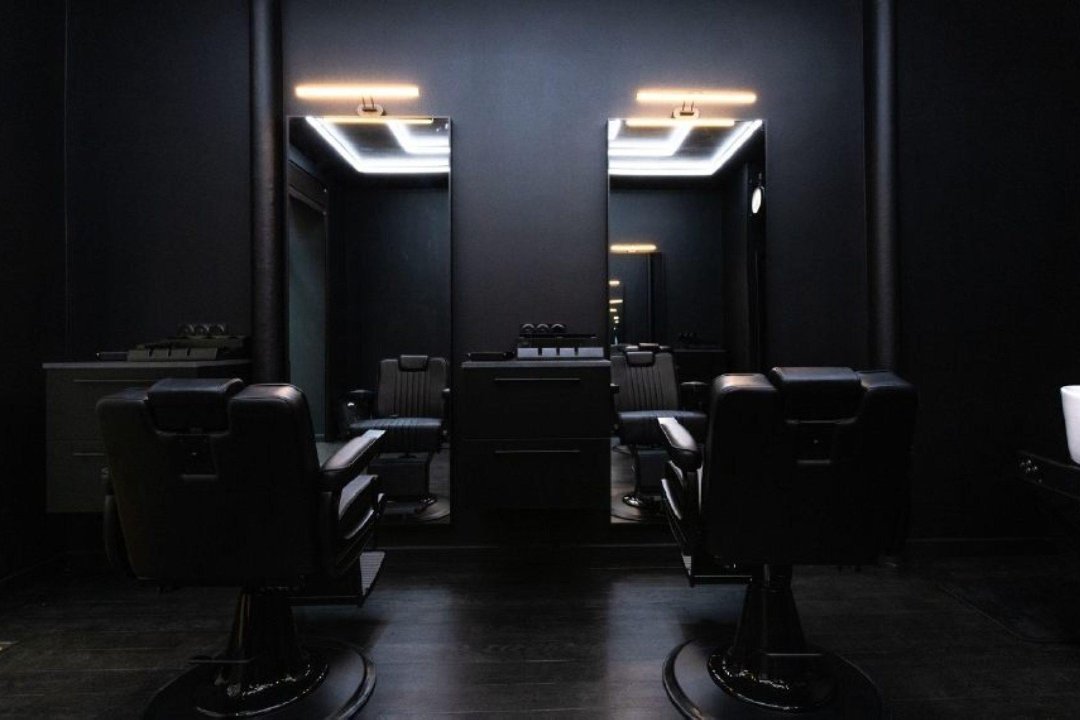 Maison Noire, Avenue des Champs-Elysées, Paris