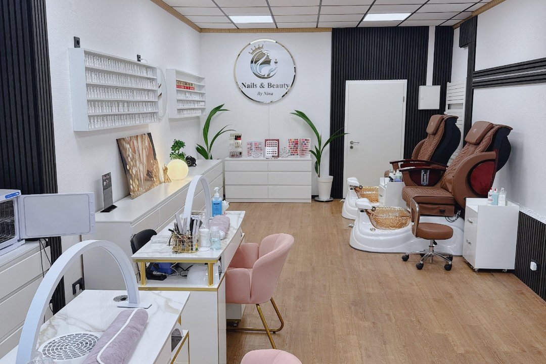 Nina Nails & Lashes, Innenstadt, Aachen