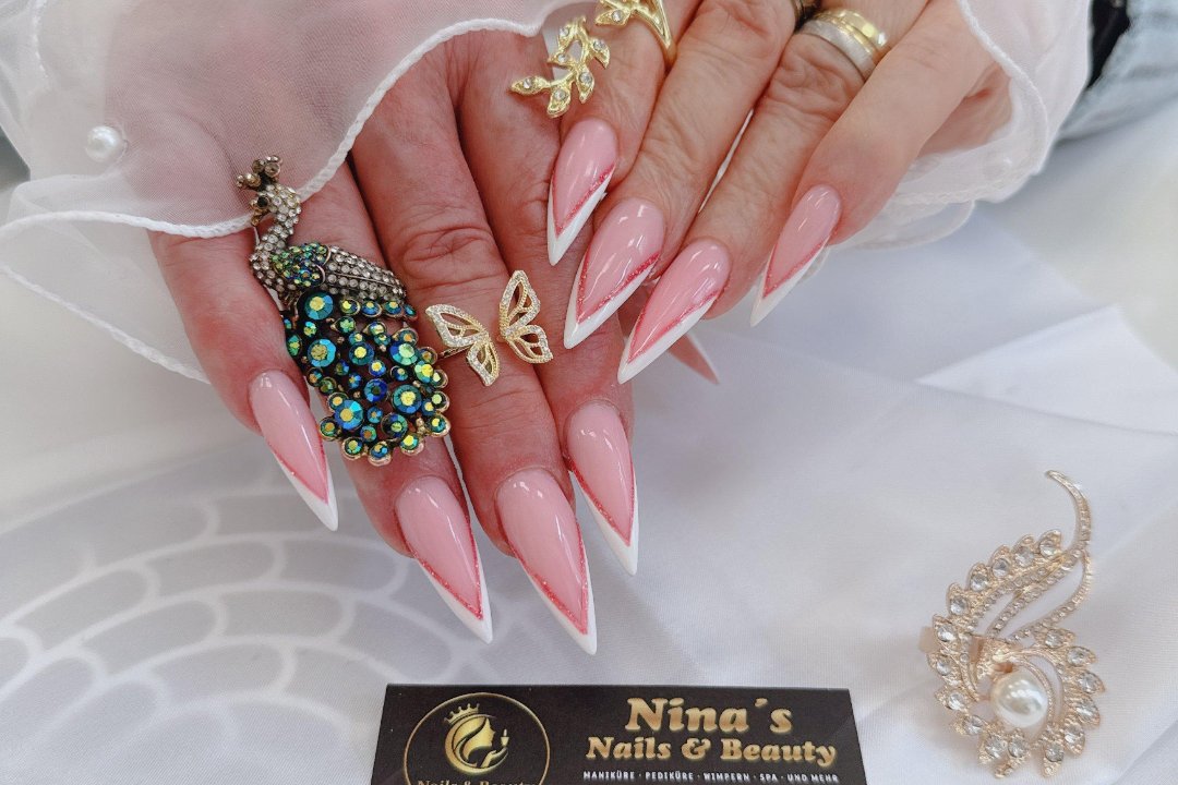 Nina Nails & Lashes, Innenstadt, Aachen