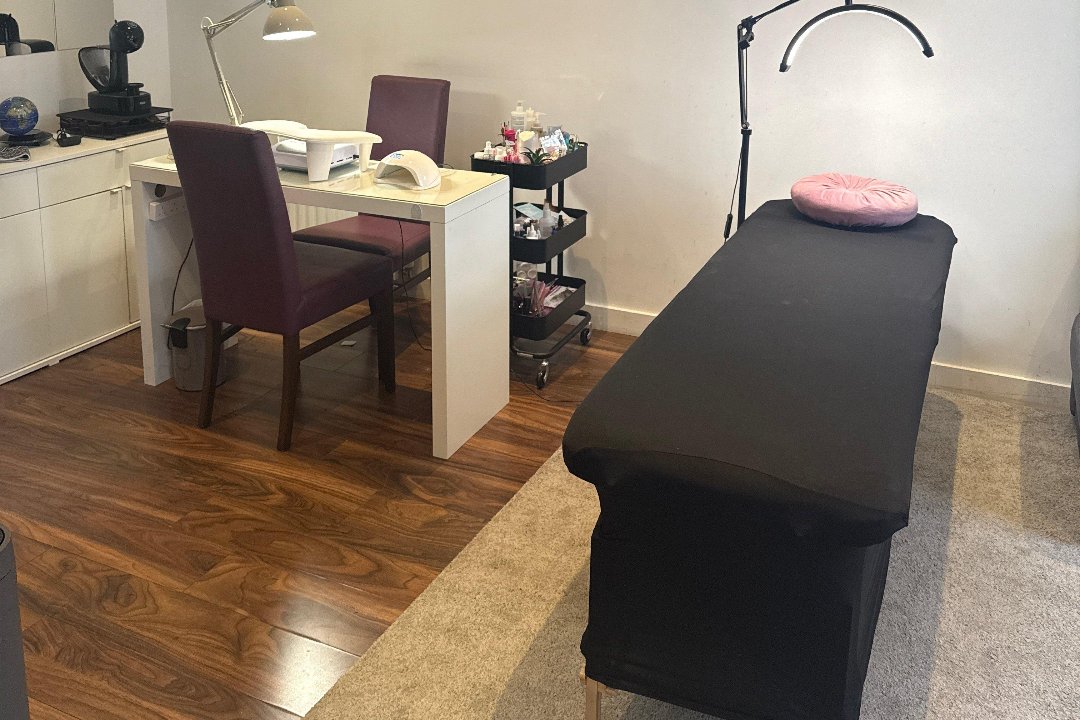 Bruna Andrade Brows & Nails, Henrietta Street, Dublin