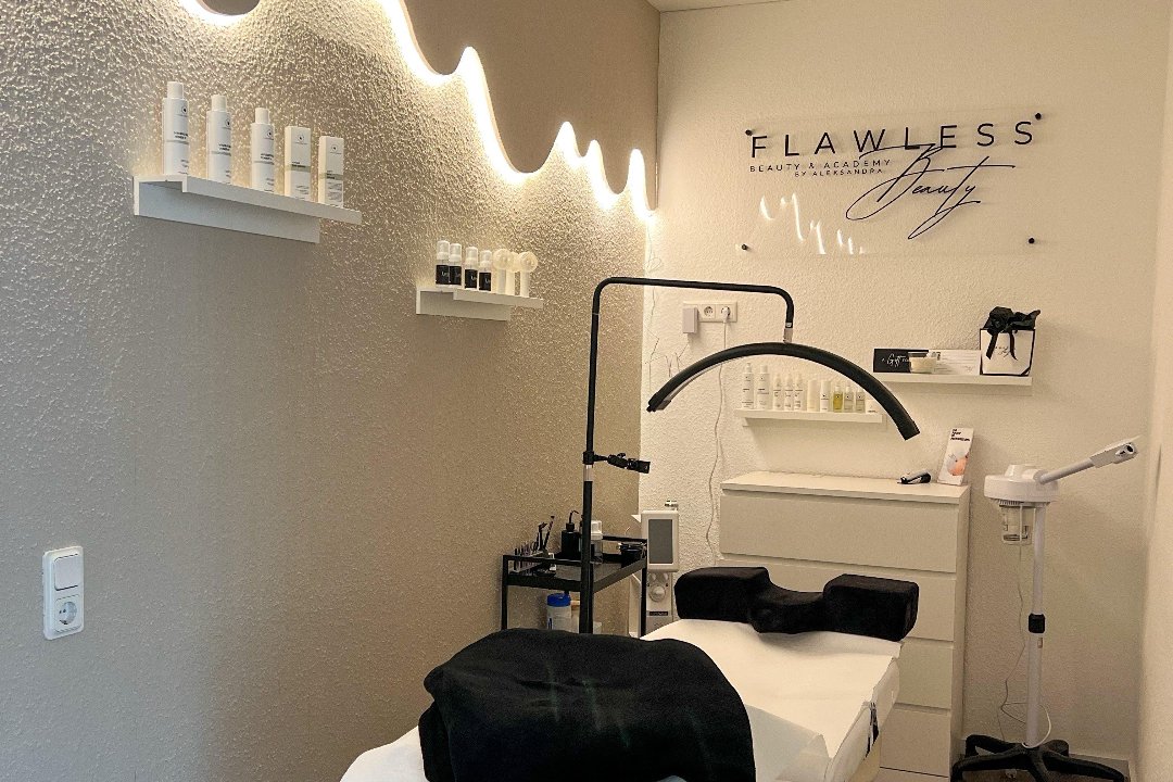 Flawless Beauty Beauty&Academy by Aleksandra, MSA-Siedlung, Dortmund