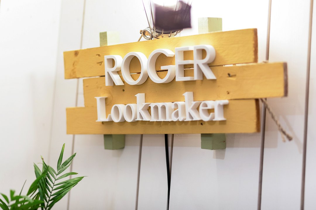 Roger Lookmaker, Justicia, Madrid