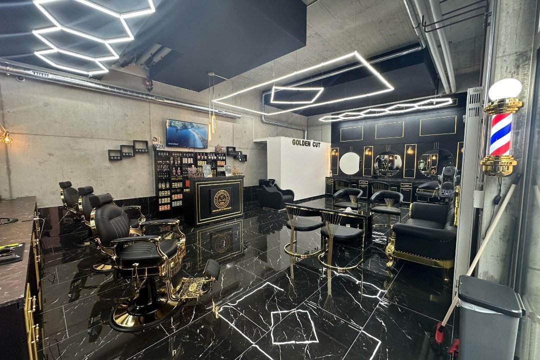 Golden Cut Cully, Cully, Kanton Waadt