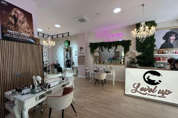 Level Up Beauty Salon