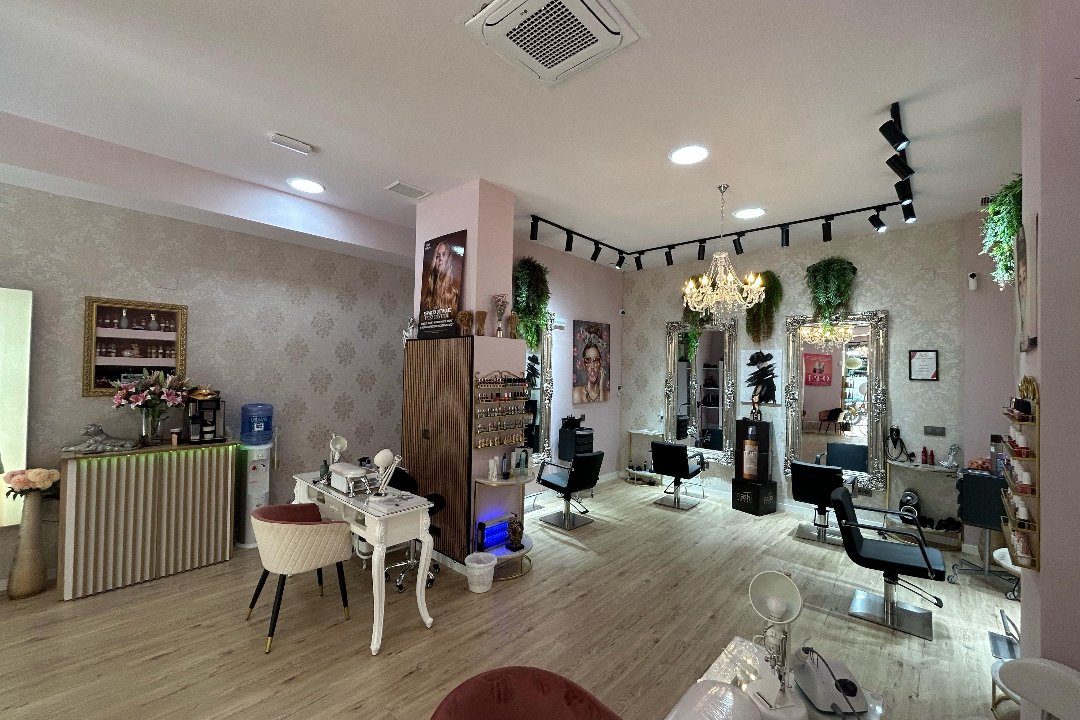 Level Up Beauty Salon, Valencia