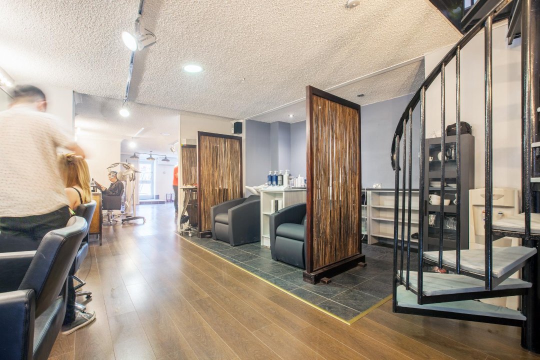 Queen Hairdressing, Stillorgan, South County Dublin