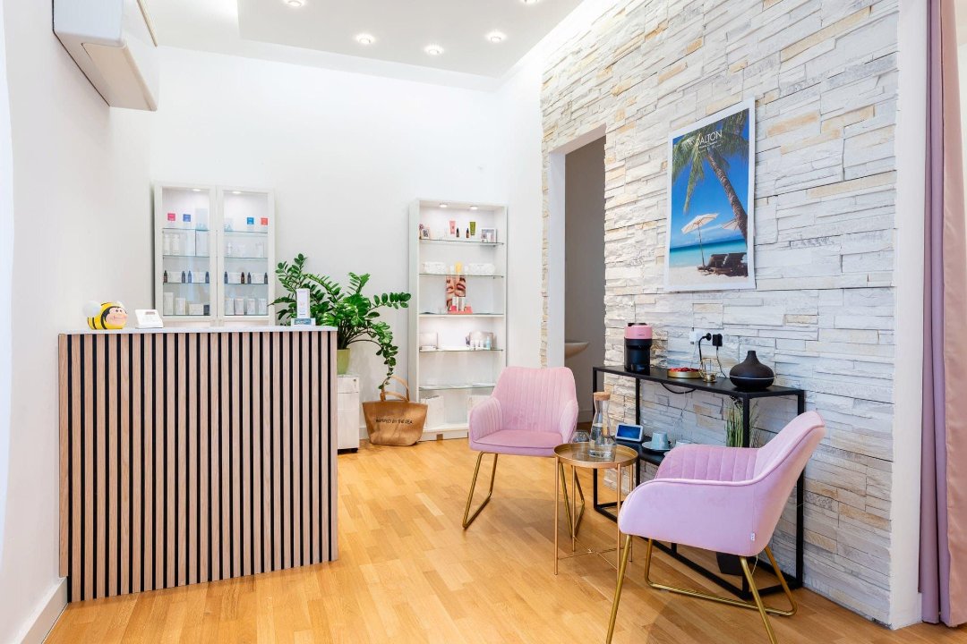 Beauty-Karussell, Baden, Wien und Umland