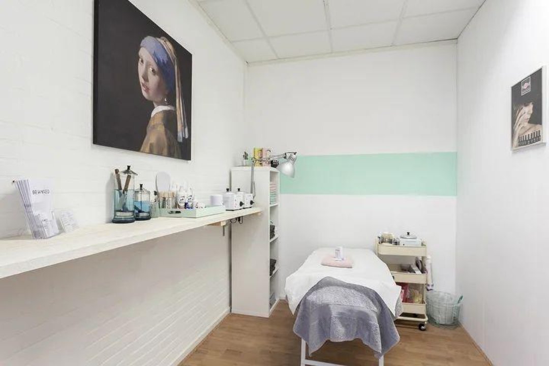 Bewaxed, Sint Annakapel, Breda