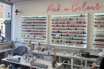 Amy Nails Reading (Friar Street)