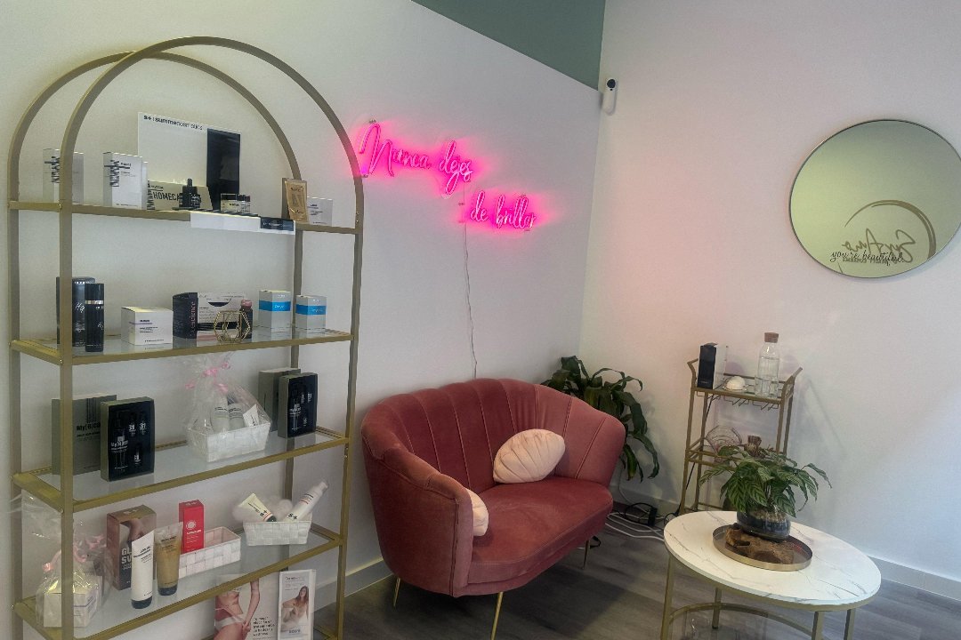 Meri Nikova Nail Studio, Paseo del General Martínez Campos, Madrid