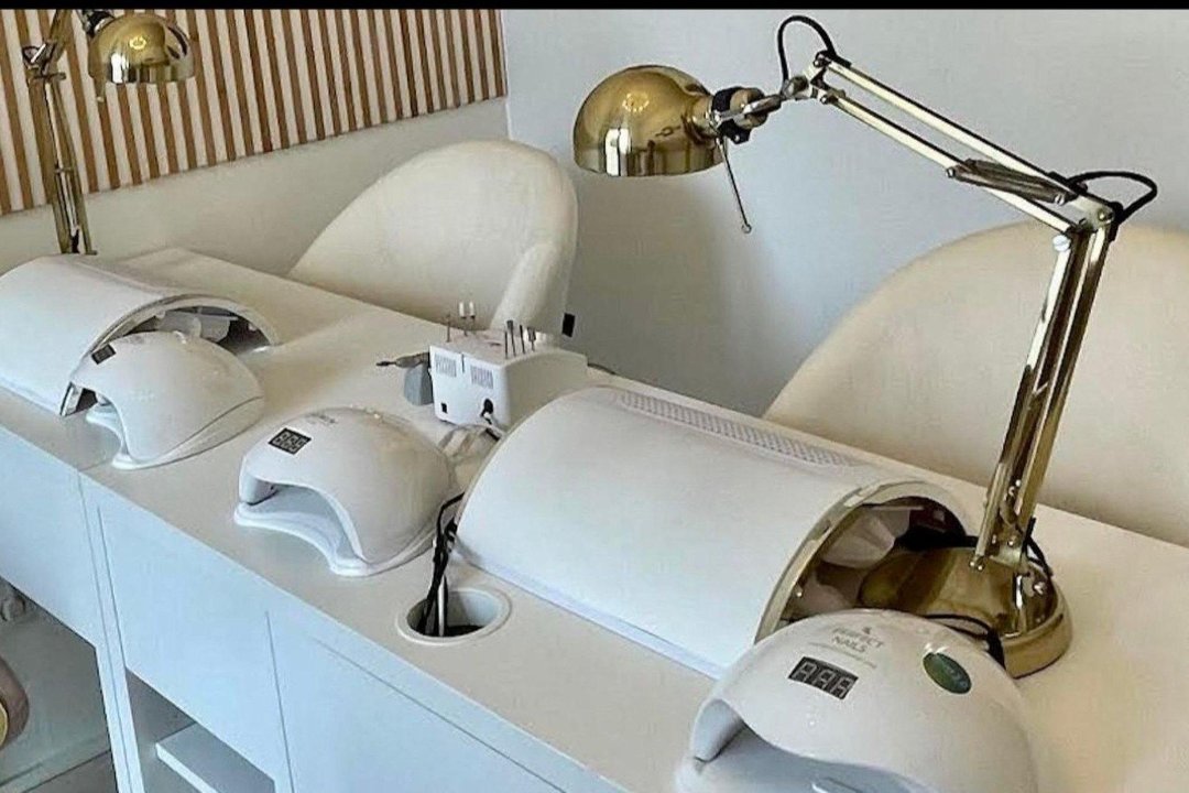 KrisztiNAils, 2. Bezirk, Wien