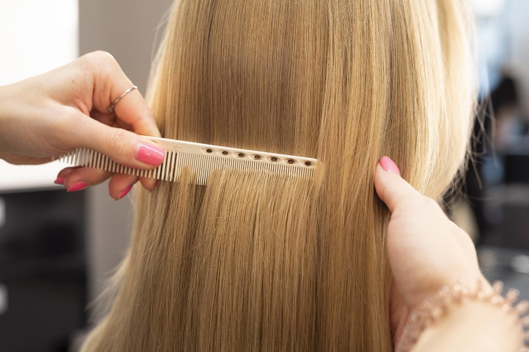 Milla's Hair&Beauty Salon, Markerkant, Almere