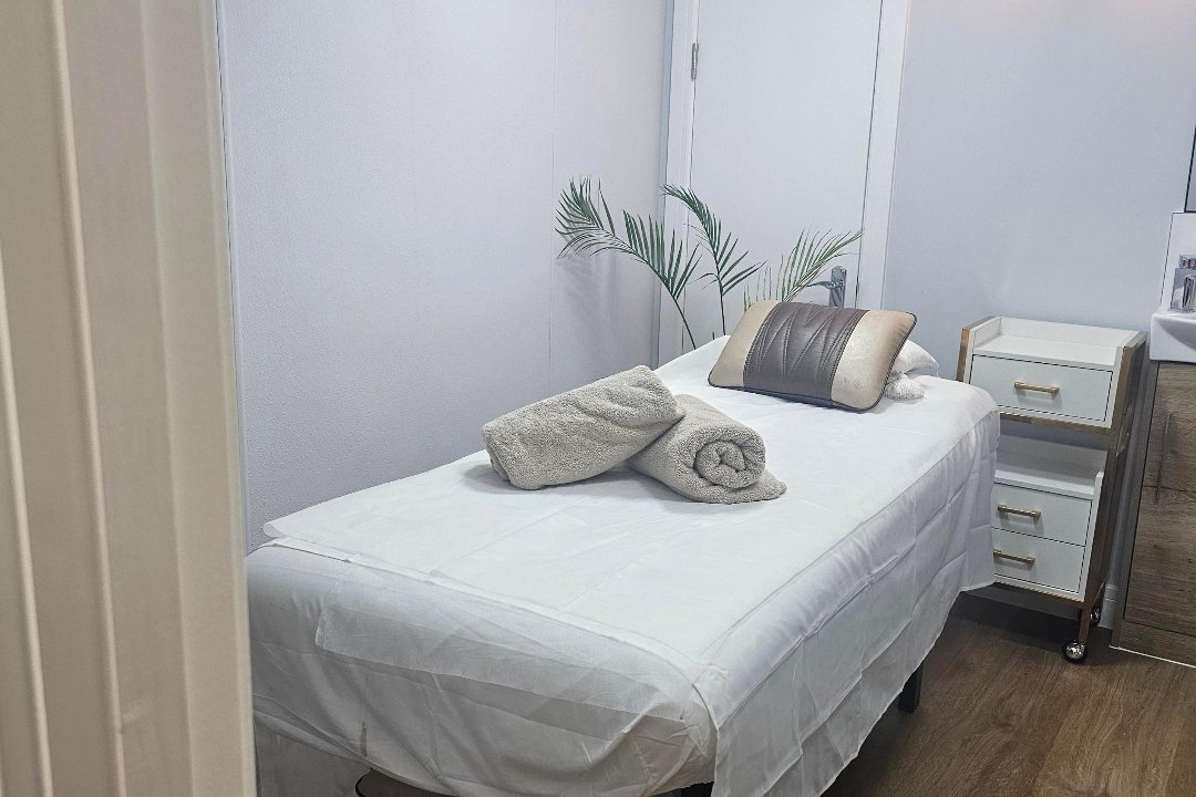 Face & Body Wellness, Bartholomew Square, London