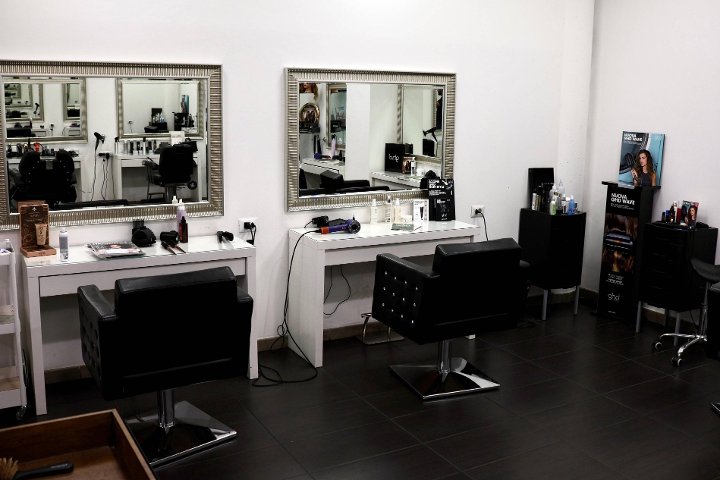 D&B Hair and Beauty Professionals - Coiffure Torino - Photo de galerie - OneBooking
