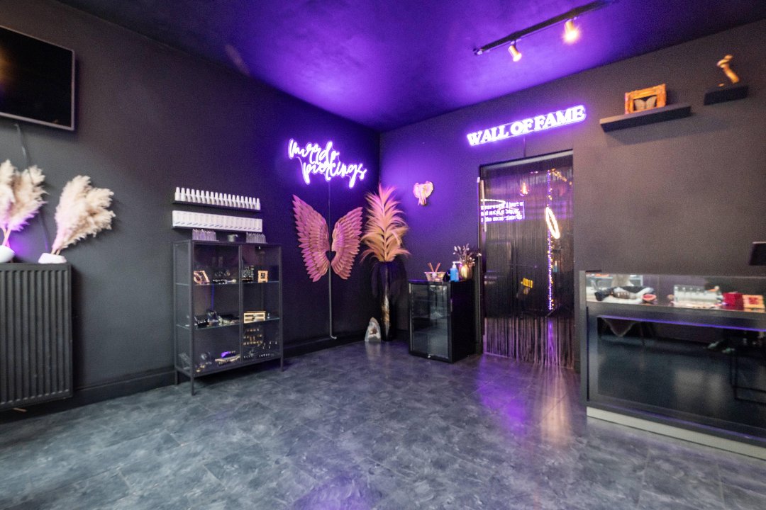 MIRRDO. PIERCINGS, Nieuwe Binnenweg, Rotterdam