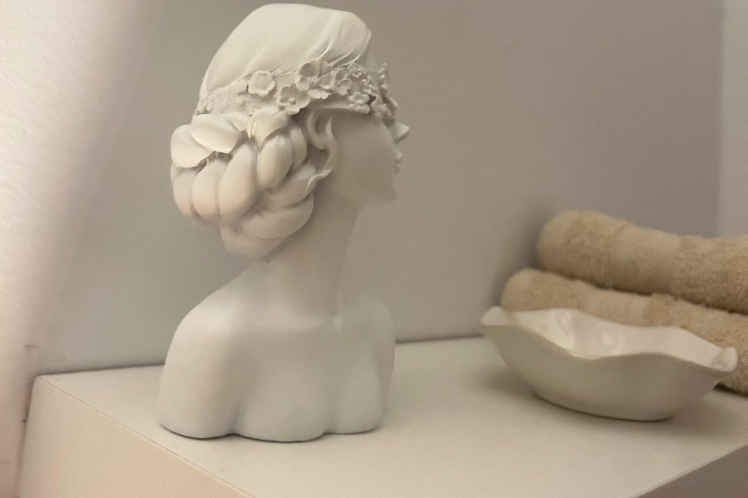 Annia Peluquería & Estética, Pradillo, Madrid