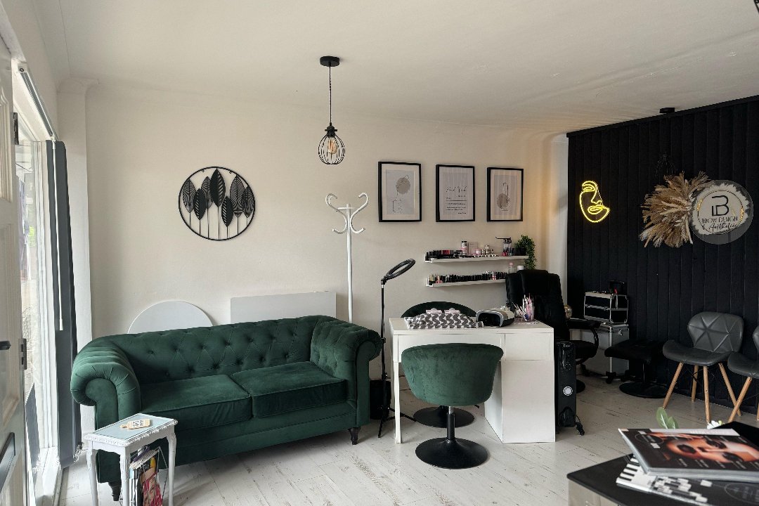 Studio Eight Aesthetics, Wakefield