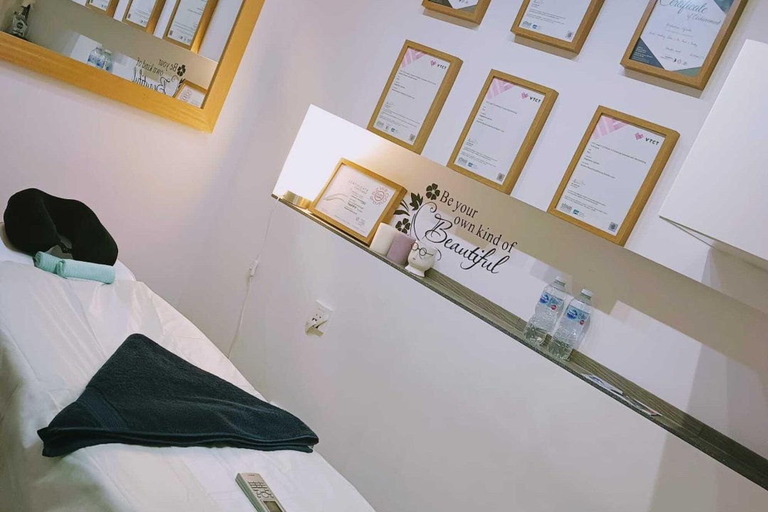 Physio Fix Physiotherapy Centre, Berkeley Fields, London