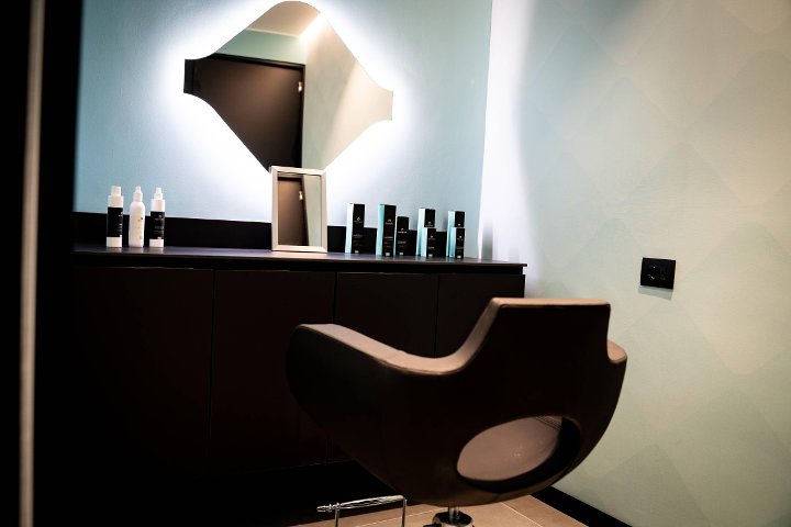 Trichology Hair Care - Coiffure Monza - Photo de galerie - OneBooking