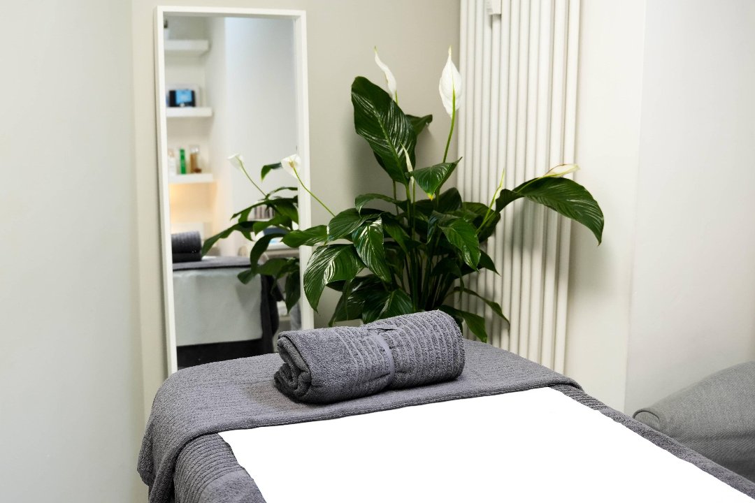 Aura di Pace- Canova1 Skin Boutique, Arco della Pace, Milano