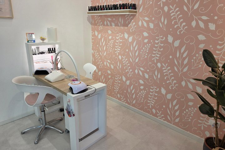 SOS Nails - Onglerie Roma - Photo de galerie - OneBooking