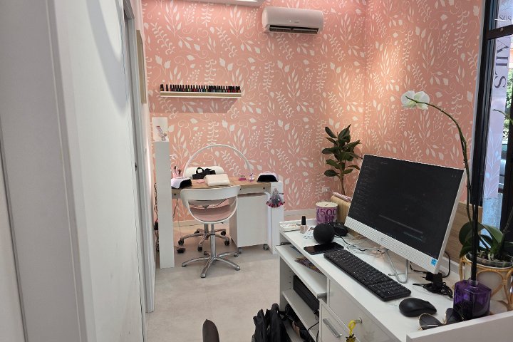 SOS Nails - Onglerie Roma - Photo de galerie - OneBooking