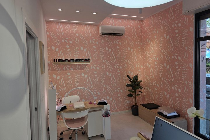 SOS Nails - Onglerie Roma - Photo de galerie - OneBooking