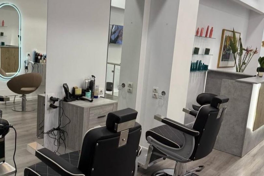 I AM Hair & More Salon, Kolonaki-Lycabettus, Αθήνα