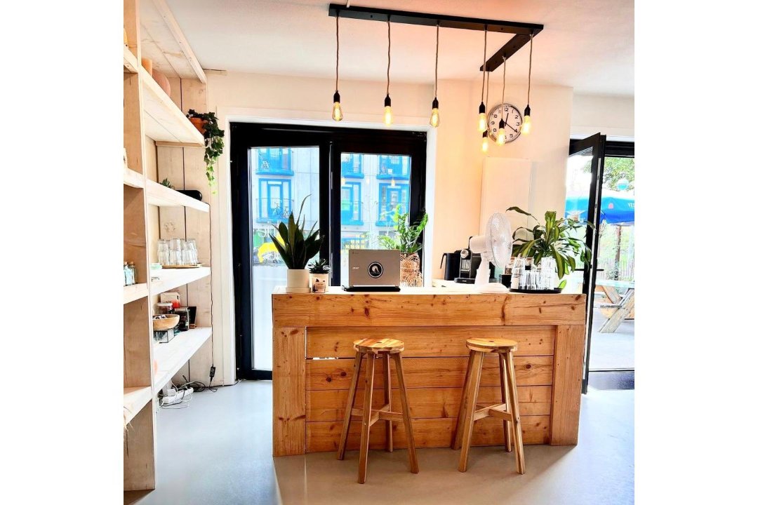 Irie Dreads Salon, Bijlmer-Centrum, Amsterdam