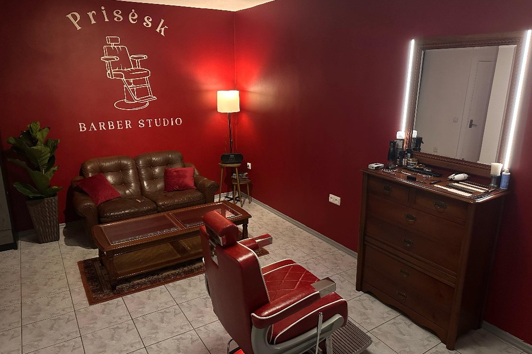 Prisėsk Barber Studio, Šiaures miestelis, Vilnius