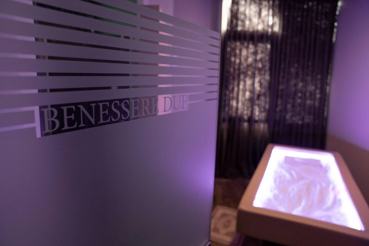 LV Beauty center - Onglerie Brescia - Photo de galerie - OneBooking
