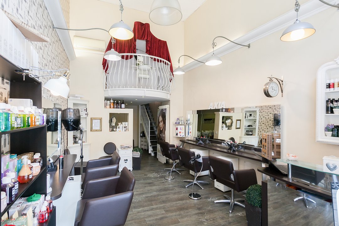 Axia Parrucchieri & Truccatori, Navigli, Milano