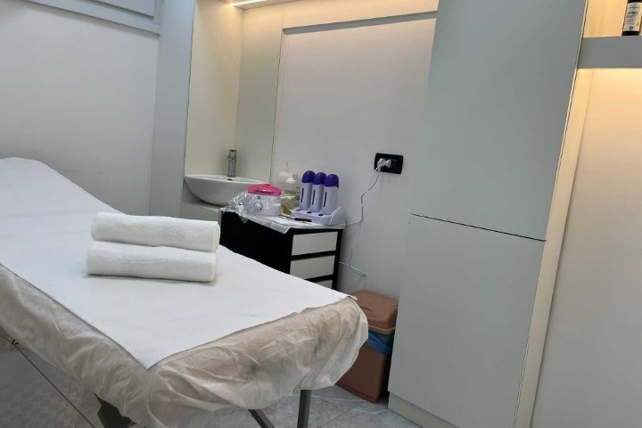 More Beauty Nail Spa - Onglerie Milano (MI) difronte all" Esselunga FELTRE - Photo de galerie - OneBooking