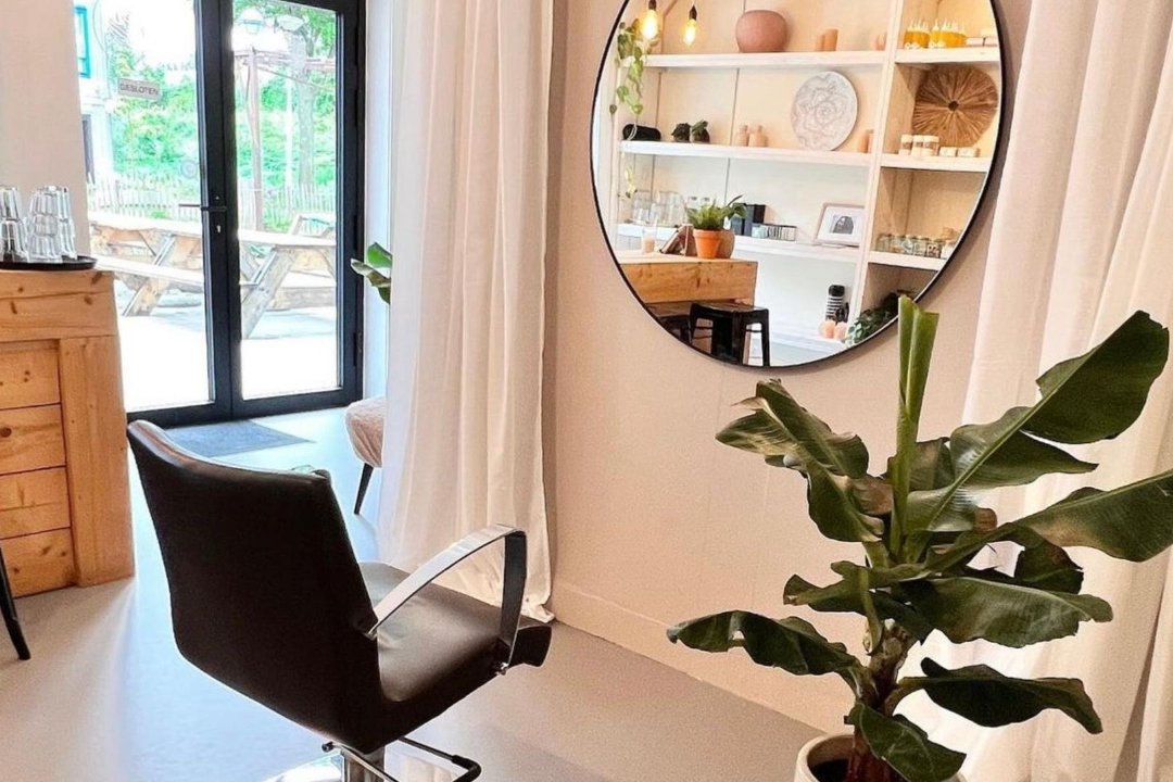 Irie Dreads Salon, Bijlmer-Centrum, Amsterdam