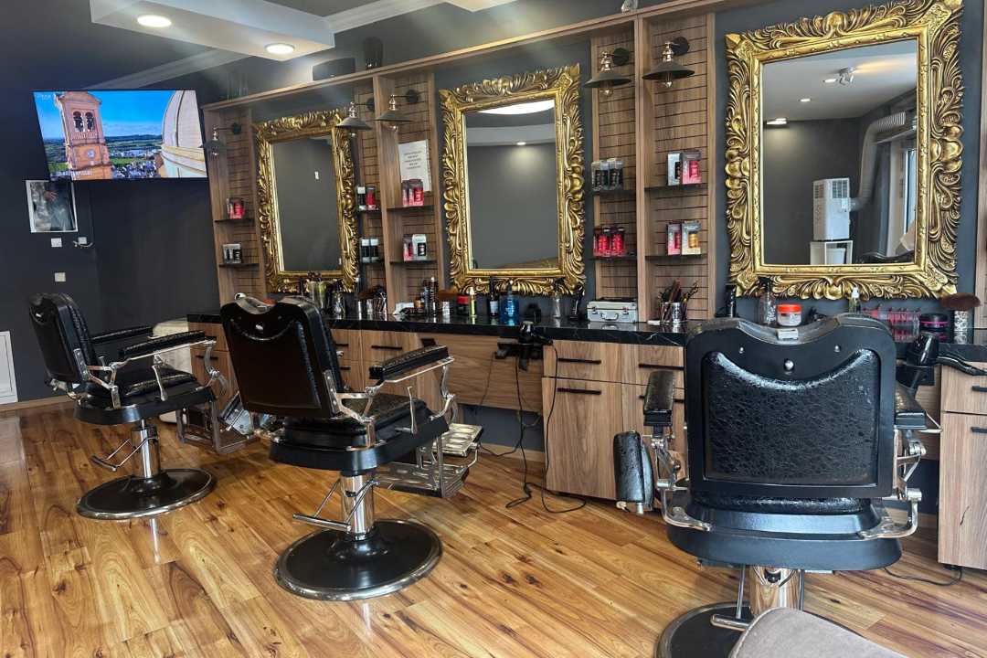 Mein Friseur 23, 23. Bezirk, Wien