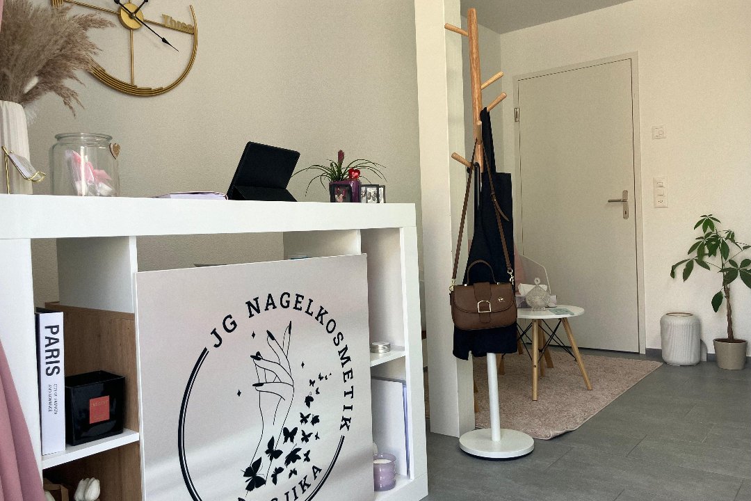 JG NAGELKOSMETIK BY GJIKA, Affoltern am Albis