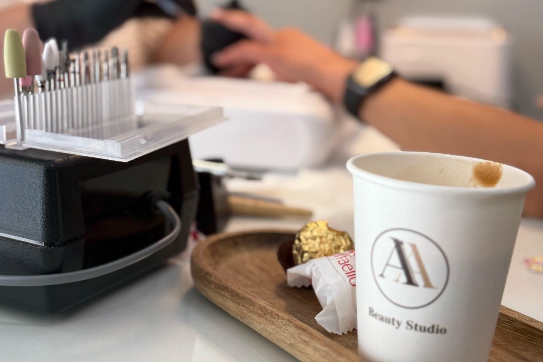 Aida Asatryan Beauty Studio, Soternes, Valencia
