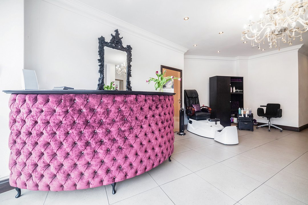 Creme Beau-Le Salon, Hackney, London