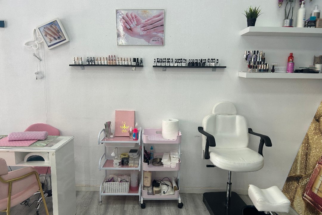 Mile Beauty, Els Orriols, Valencia