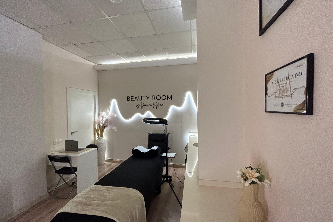 Verónica Molina | Beauty Room, Safranar, Valencia