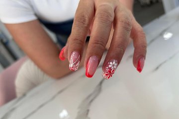 Nails of Queen