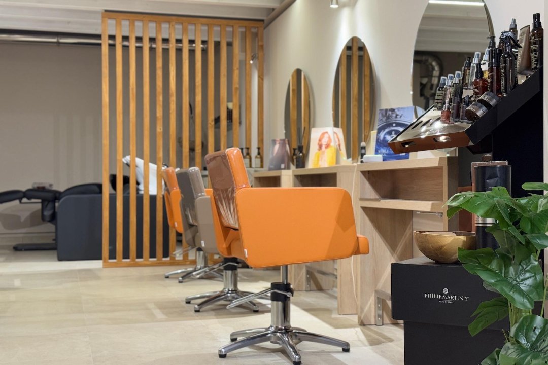 Lounge Hair Bar, Lombardia